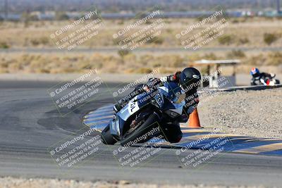 media/Jan-09-2022-SoCal Trackdays (Sun) [[2b1fec8404]]/Turn 11 (935am)/